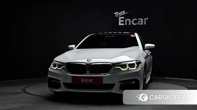 BMW 5 Series (G30) id 3894160 из Кореи 13