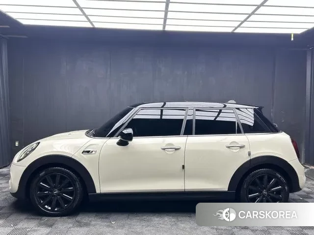 Mini Cooper S id 3742706 из Кореи 11