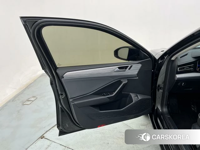 Volkswagen Sagitar id 4333871 из Китая 21
