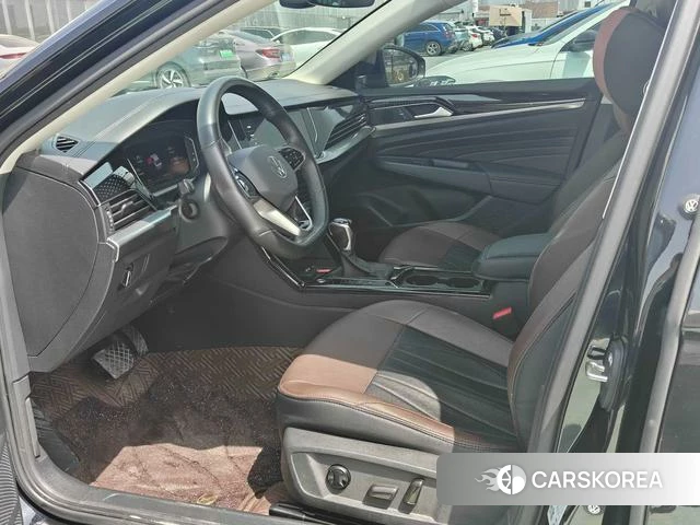 Volkswagen Passat 2023 Черный из Китая, фото 3