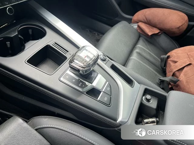 Audi A4L 2022 Темно-серый из Китая, фото 6
