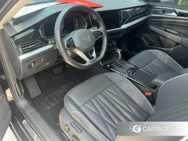 Volkswagen Passat 2022 Черный из Китая, фото 3