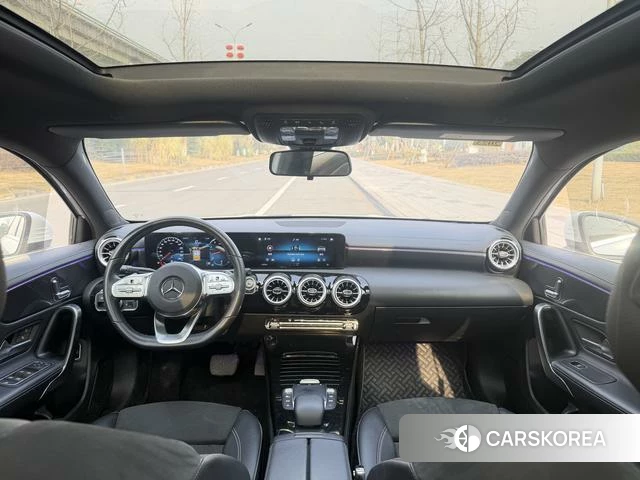 Mercedes-Benz Class A 2021 Белый из Китая, фото 3