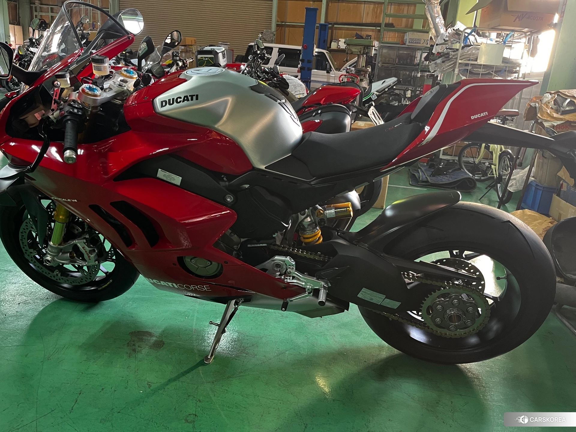 Проданный Ducati PANIGALE V4 R 2020 из Японии, фото 3