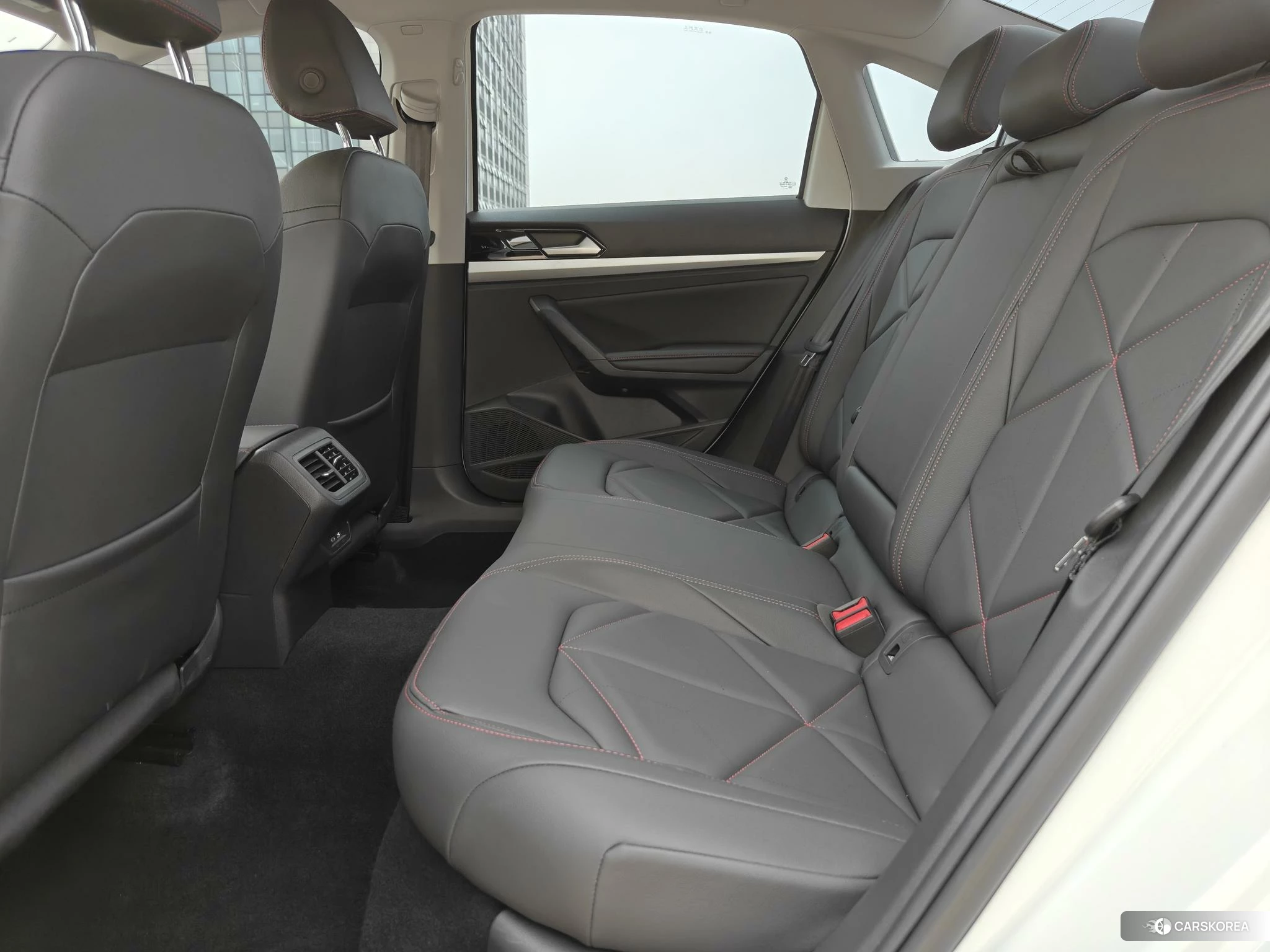 Volkswagen Lavida id 4453952 из Китая 11