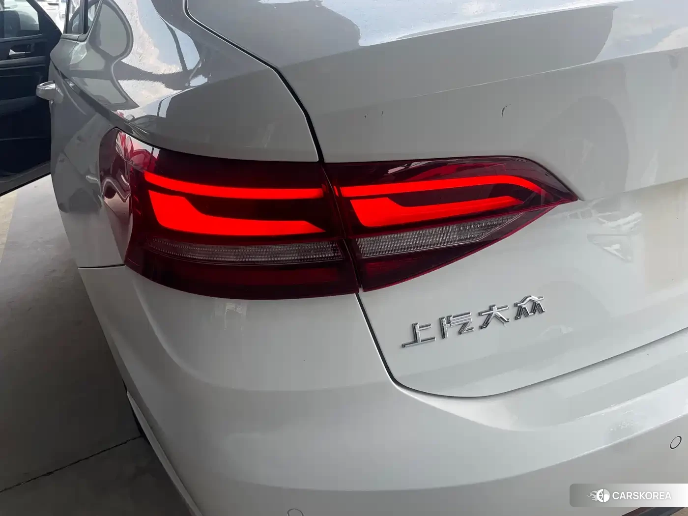 Volkswagen Lavida 2023 Белый из Китая, фото 6