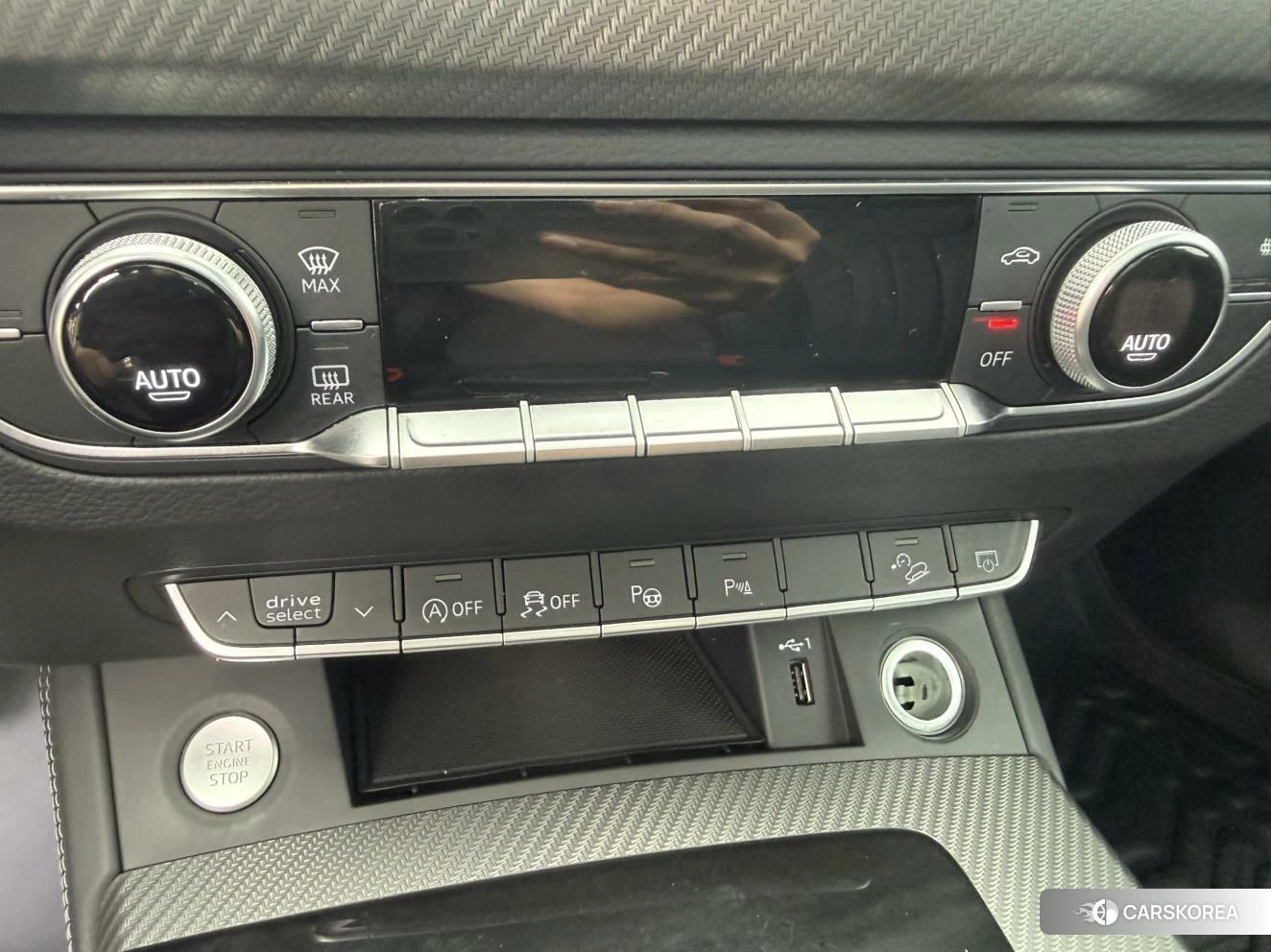 Audi Q5L id 4510435 из Китая 17