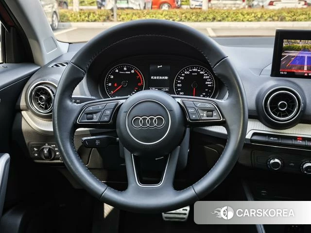 Audi Q2L id 4209678 из Китая 23
