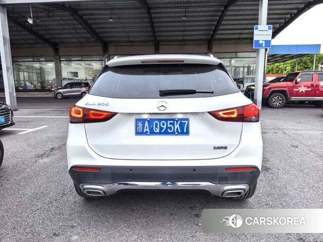 Mercedes-Benz GLA 2021 Белый из Китая, фото 3