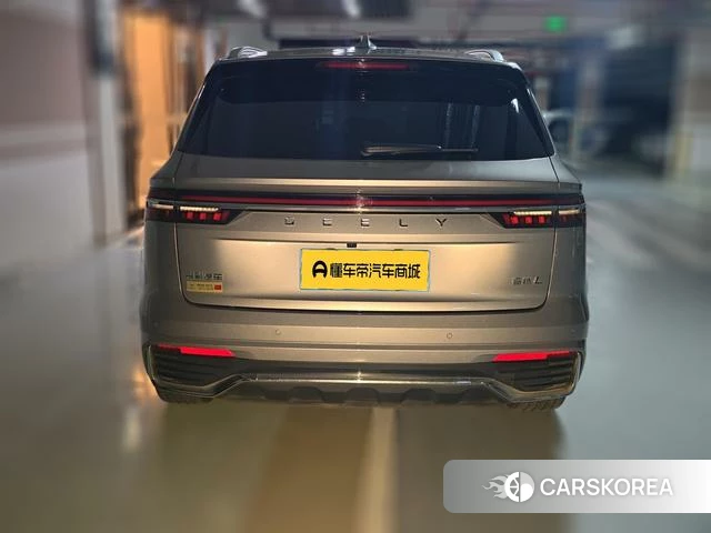 Geely Automobile Xingyue L 2023 Темно-серый из Китая, фото 3