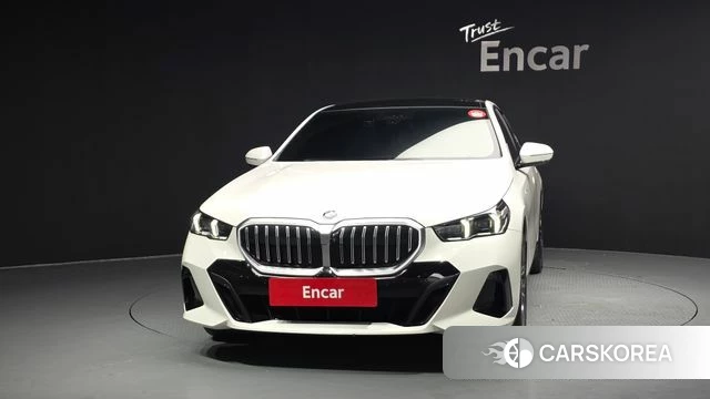 BMW 5 Series (G60) id 4462734 из Кореи 13