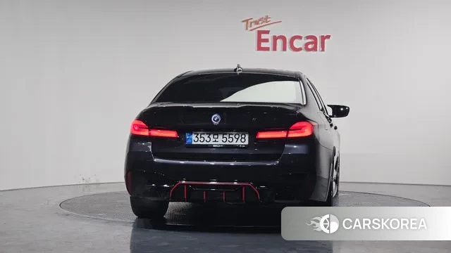 BMW 5 Series (G30) id 3650676 из Кореи 13