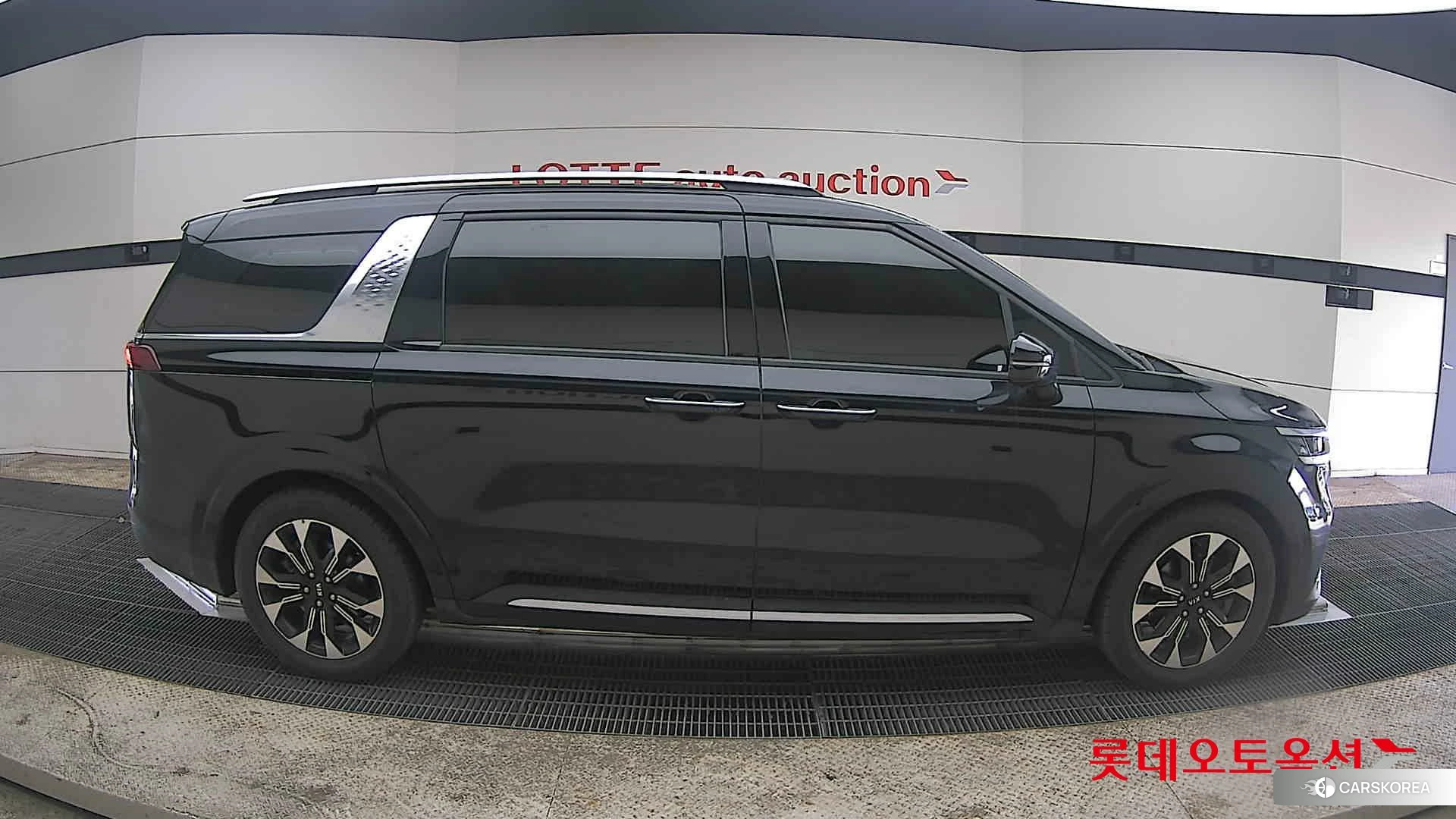 Kia Carnival id 3869405 из Кореи 23