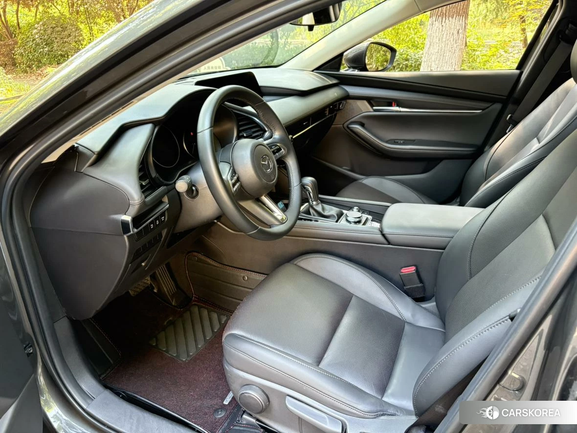 Mazda 3 2021 Темно-серый из Китая, фото 4
