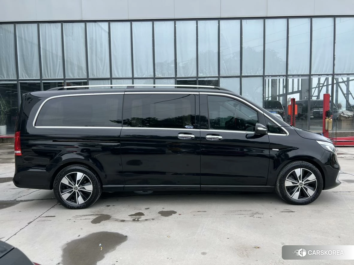 Mercedes-Benz V-class id 4499087 из Китая 8