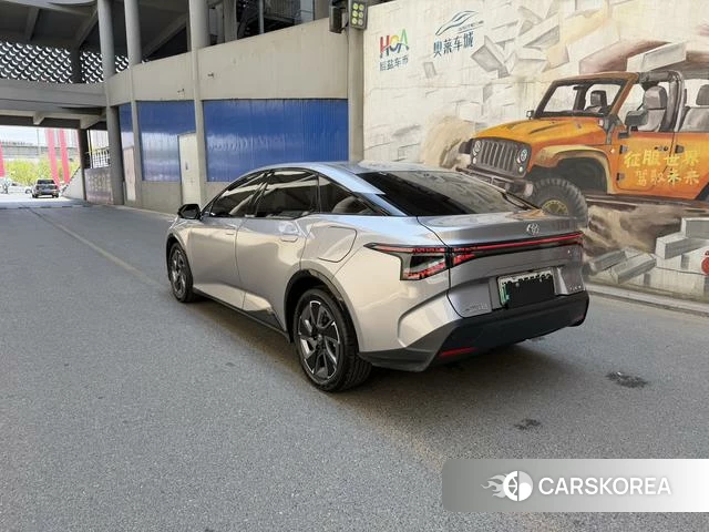Toyota bZ3 2025 Темно-серый из Китая, фото 3