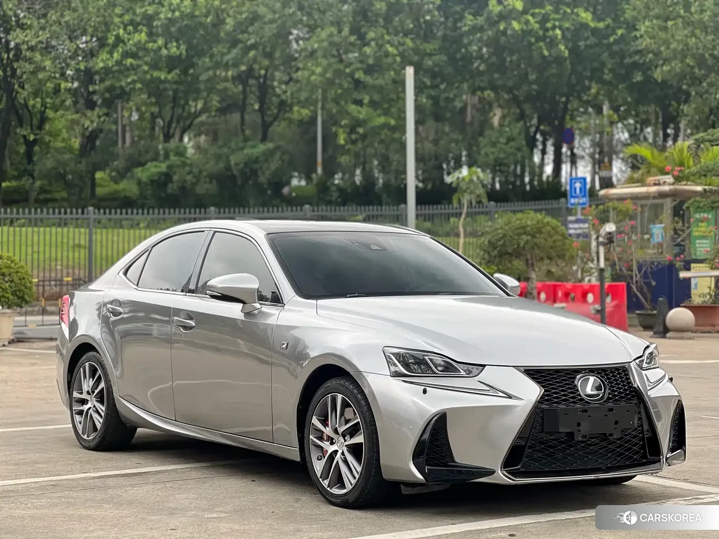 Lexus IS id 4600917 из Китая 15