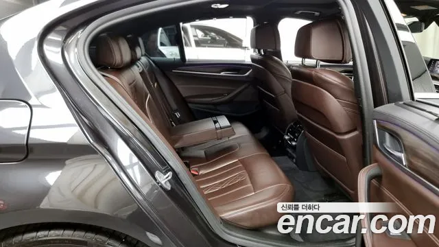 BMW 5 Series (G30) id 2686784 из Кореи 13