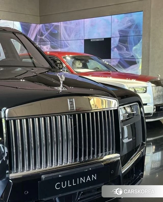 Rolls-Royce Cullinan 2025 Черный из Китая, фото 3