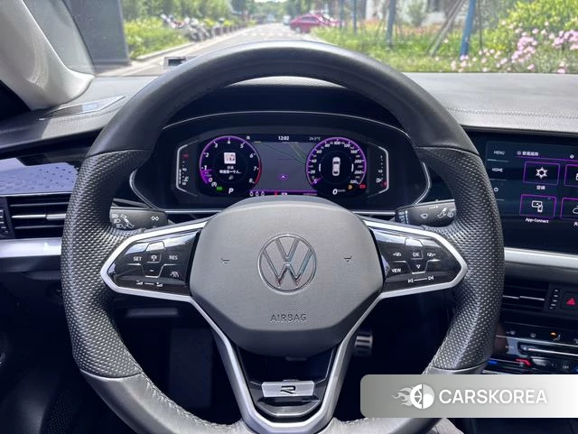 Volkswagen Passat id 4359250 из Китая 9