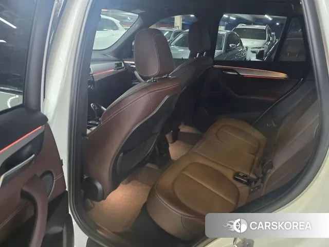 BMW X1 (F48) 2022 Белый из Кореи, фото 3