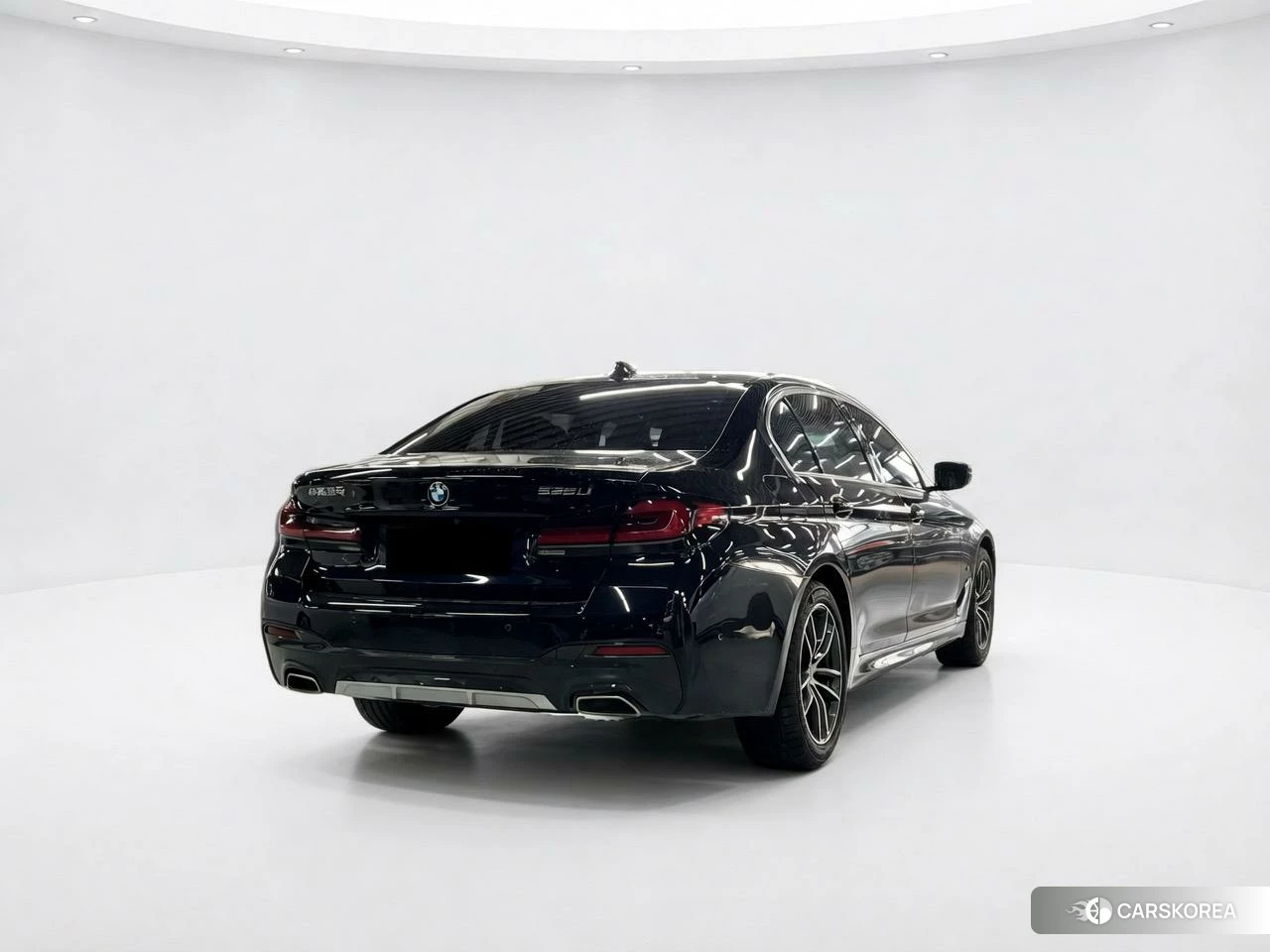 BMW 5 series 2021 Черный из Китая, фото 3