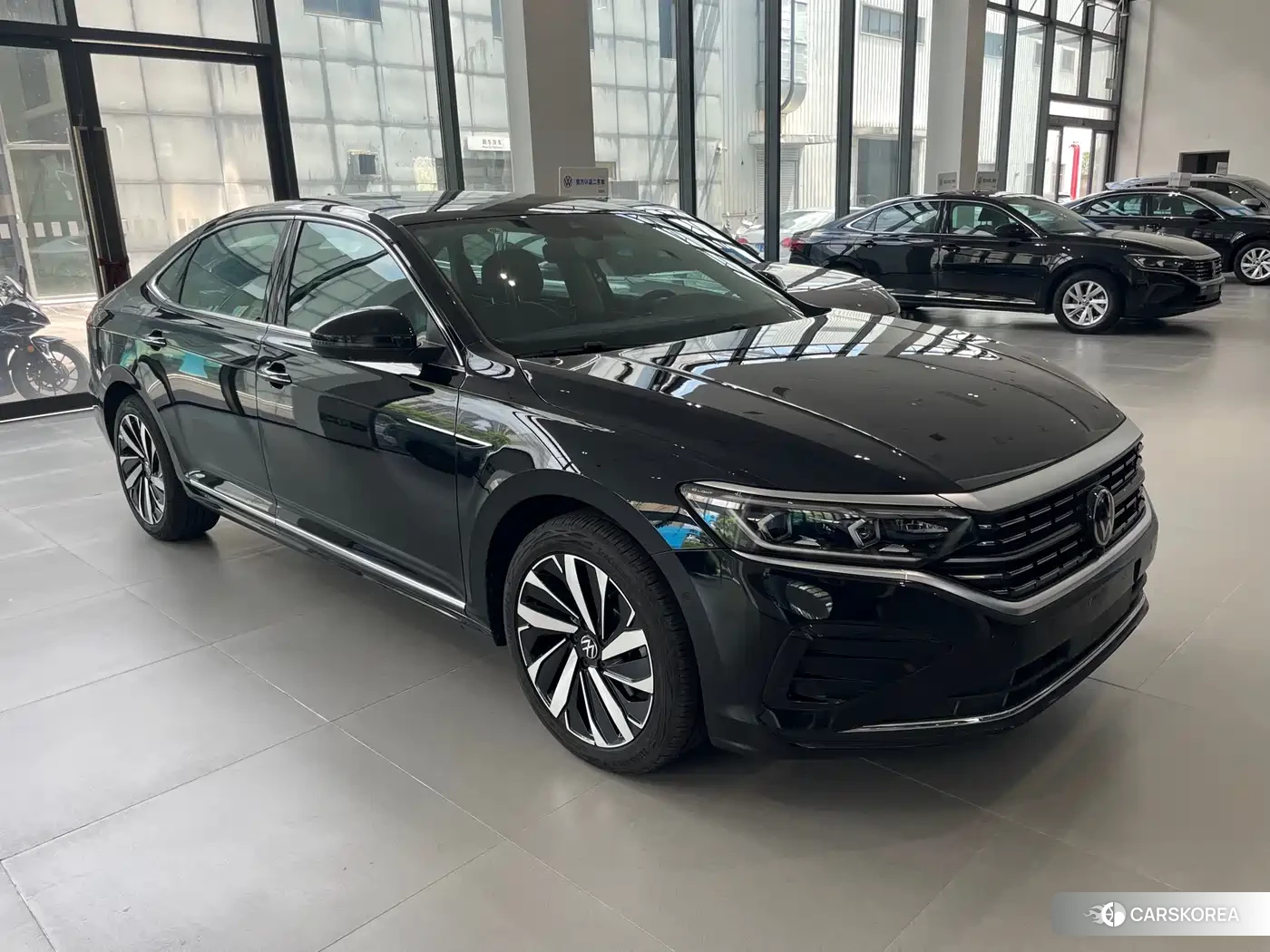 Volkswagen Passat 2025 Черный из Китая, фото 5