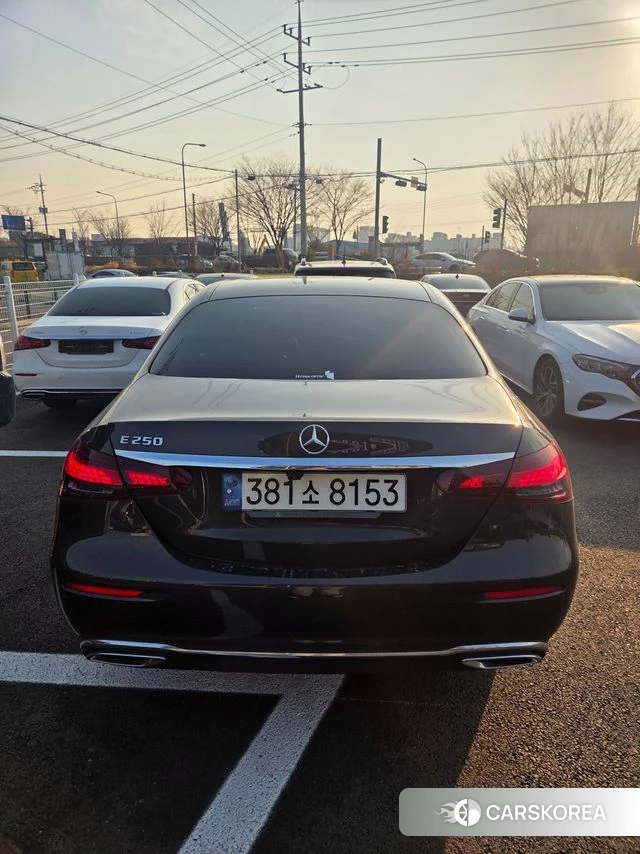 Mercedes-Benz E-Class W213 2021 Серый из Кореи, фото 3