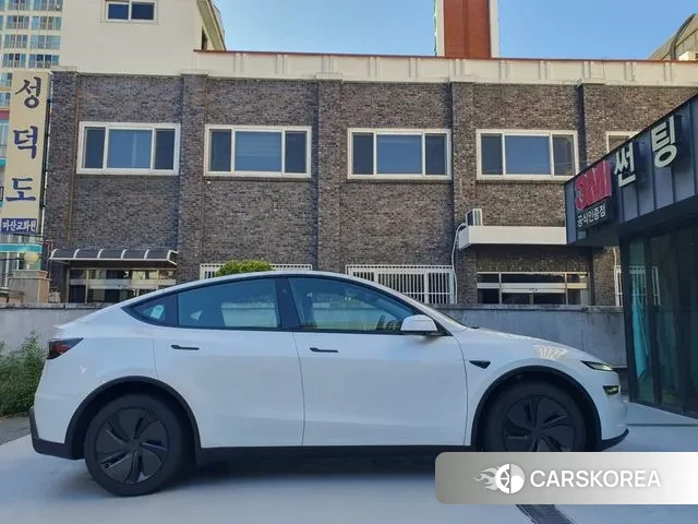 Tesla Model Y id 3240932 из Кореи 13