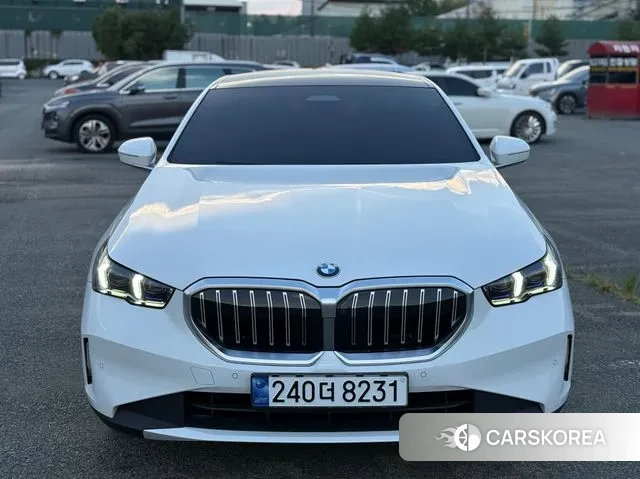 BMW 5 Series (G60) id 3063004 из Кореи 13