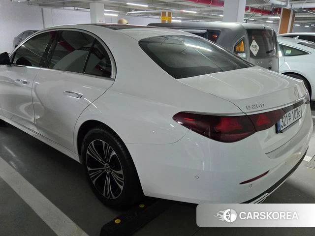 Mercedes-Benz E-Class W214 2025 Белый из Кореи, фото 3