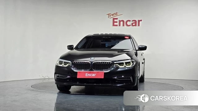 BMW 5 Series (G30) id 3898984 из Кореи 13