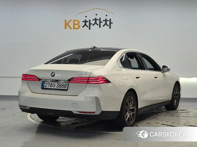 BMW 5 Series (G60) id 4546736 из Кореи 13