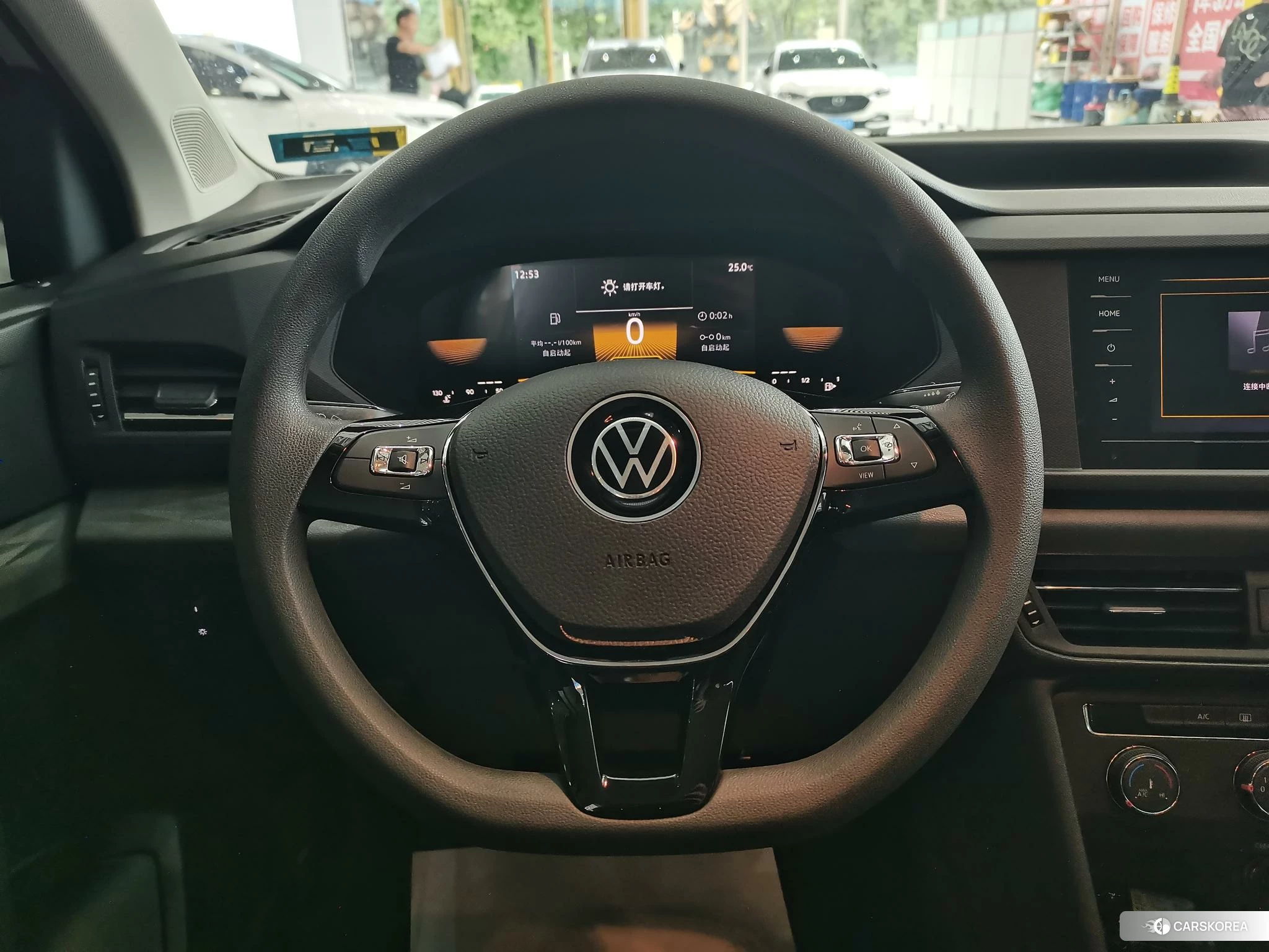 Volkswagen Tuyue id 4487138 из Китая 17