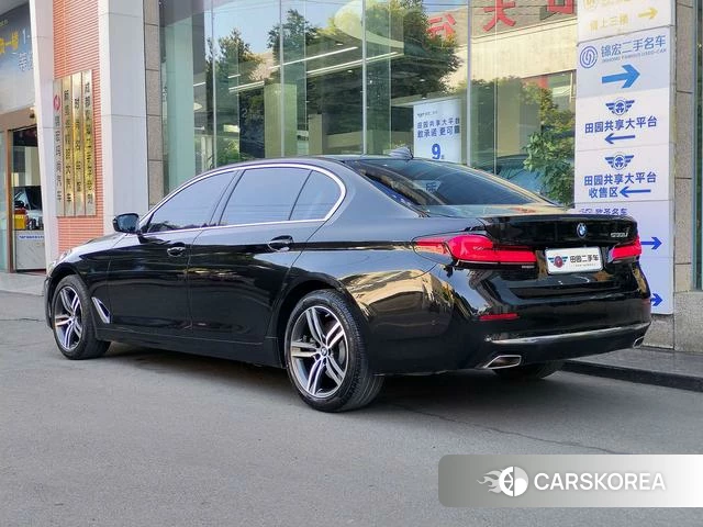 BMW 5 series 2021 Черный из Китая, фото 3