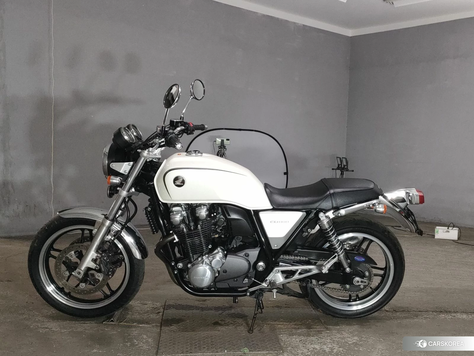 Проданный Honda CB1100 id 3950189 из Японии, фото 2