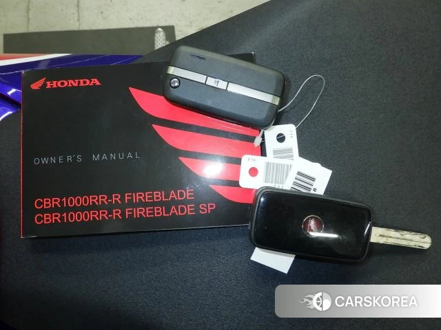 Проданный Honda CBR1000RR-R FIREBLADE SP id 3996783 из Японии, фото 17
