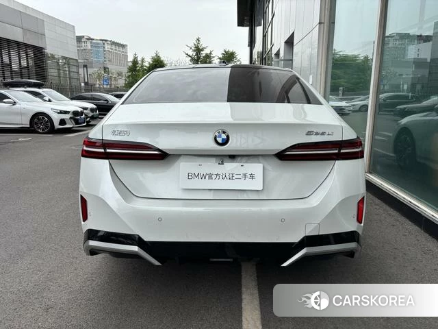 BMW 5 series 2025 Белый из Китая, фото 3