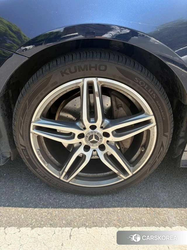 Mercedes-Benz E-Class W213 2018 Синий из Кореи, фото 3