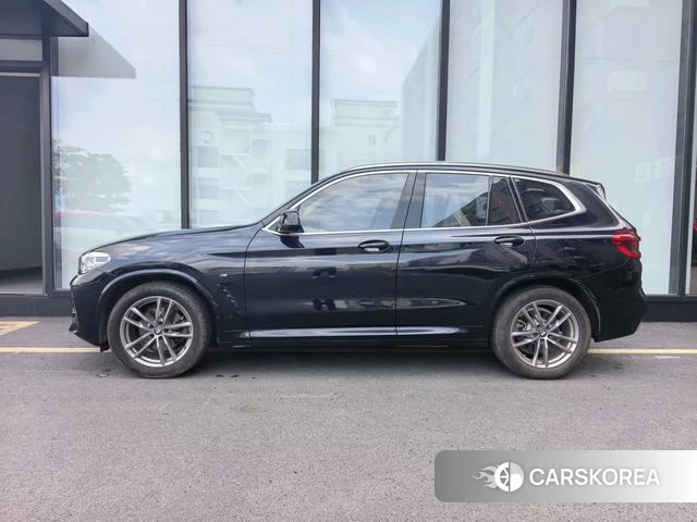 BMW X3 2021 Черный из Китая, фото 3