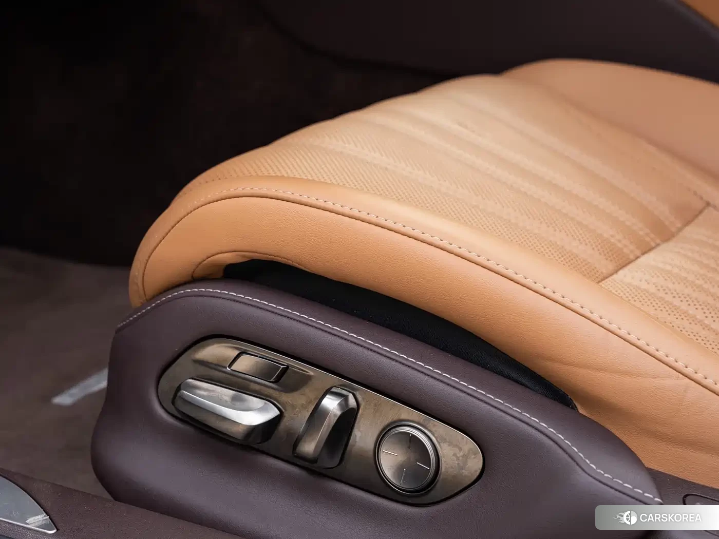 Lexus LS id 4553729 из Китая 15