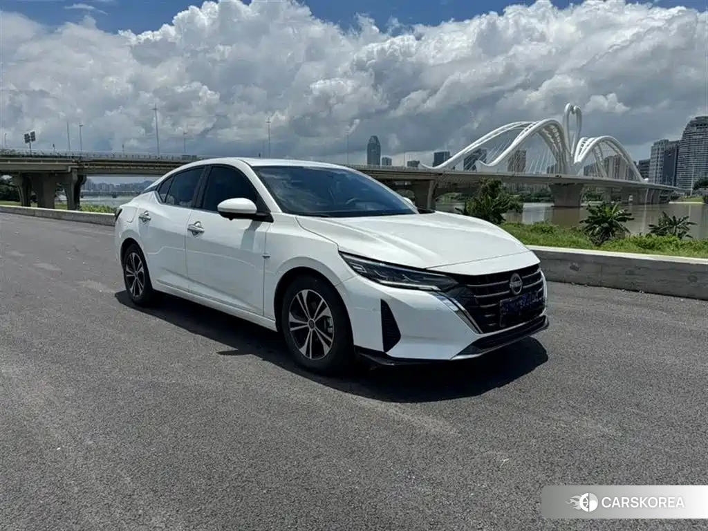 Nissan Sylphy 2025 Белый из Китая, фото 3
