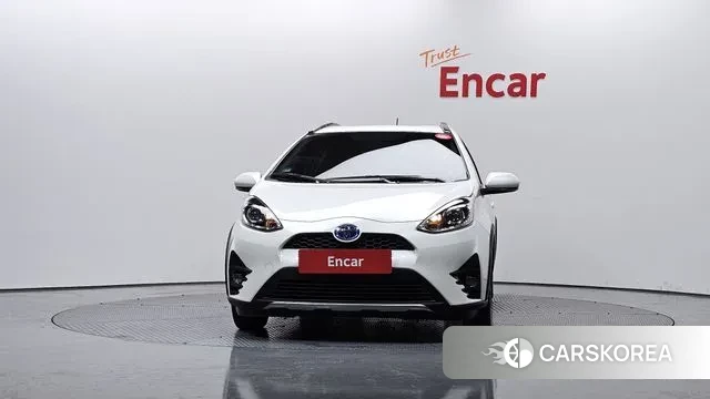 Toyota Prius C id 3374206 из Кореи 13