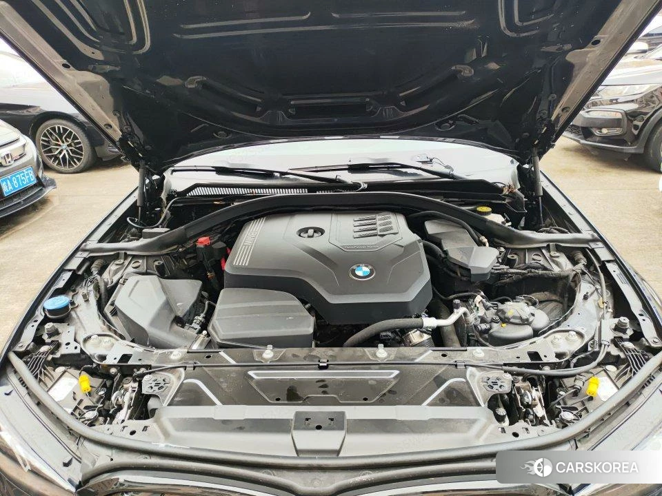 BMW 3 series 2022 Черный из Китая, фото 3