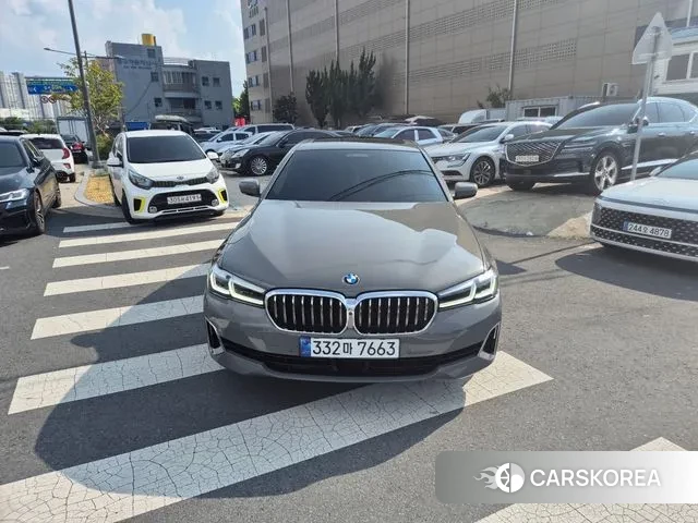 BMW 5 Series (G30) id 3059548 из Кореи 13