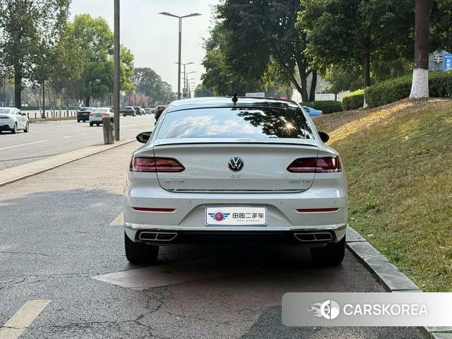 Volkswagen CC 2023 Белый из Китая, фото 3