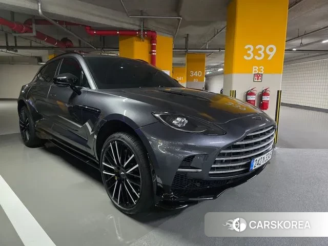 Aston Martin DBX 2023 Серый из Кореи, фото 3