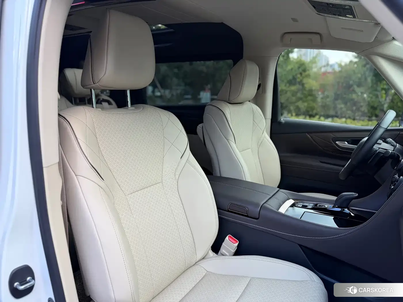 Toyota Elfa id 4685957 из Китая 21