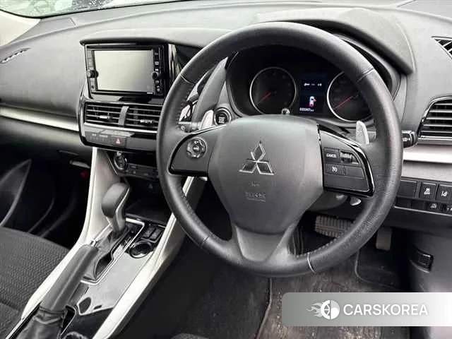 Mitsubishi Eclipse Cross 2023 из Японии, фото 3