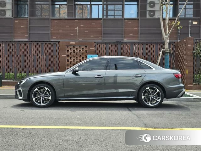 Audi A4L id 4335696 из Китая 7